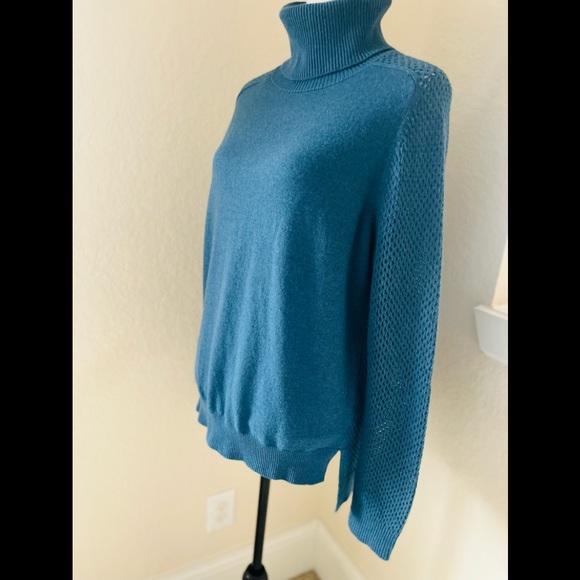 Theory 100% wool sweater - Picture 4 of 16